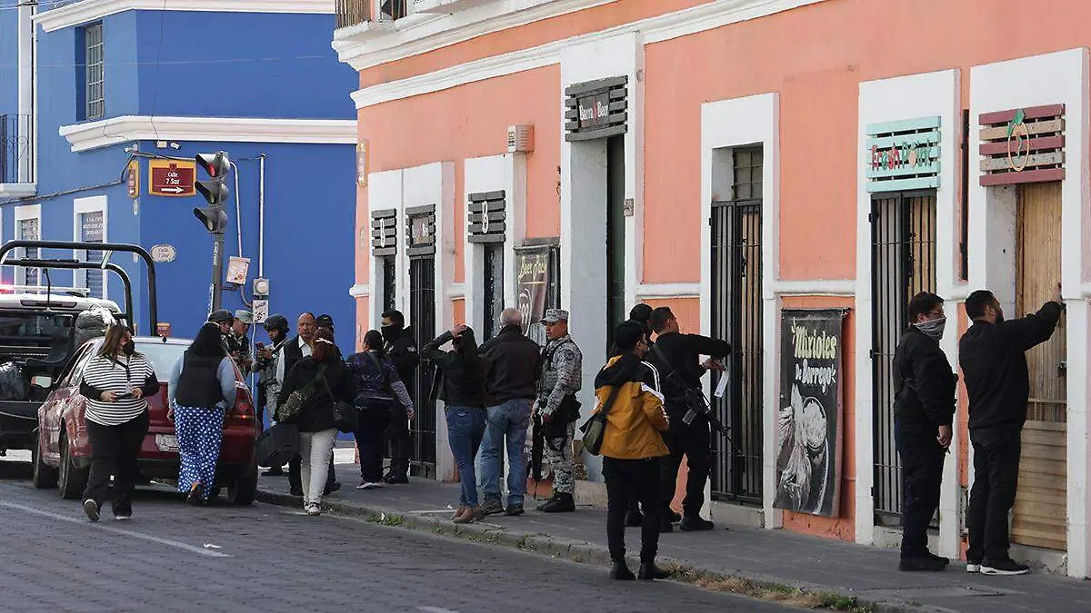 Una mujer, presuntamente víctima del delito de trata de personas, fue rescatada en un bar del Centro Histórico de Puebla